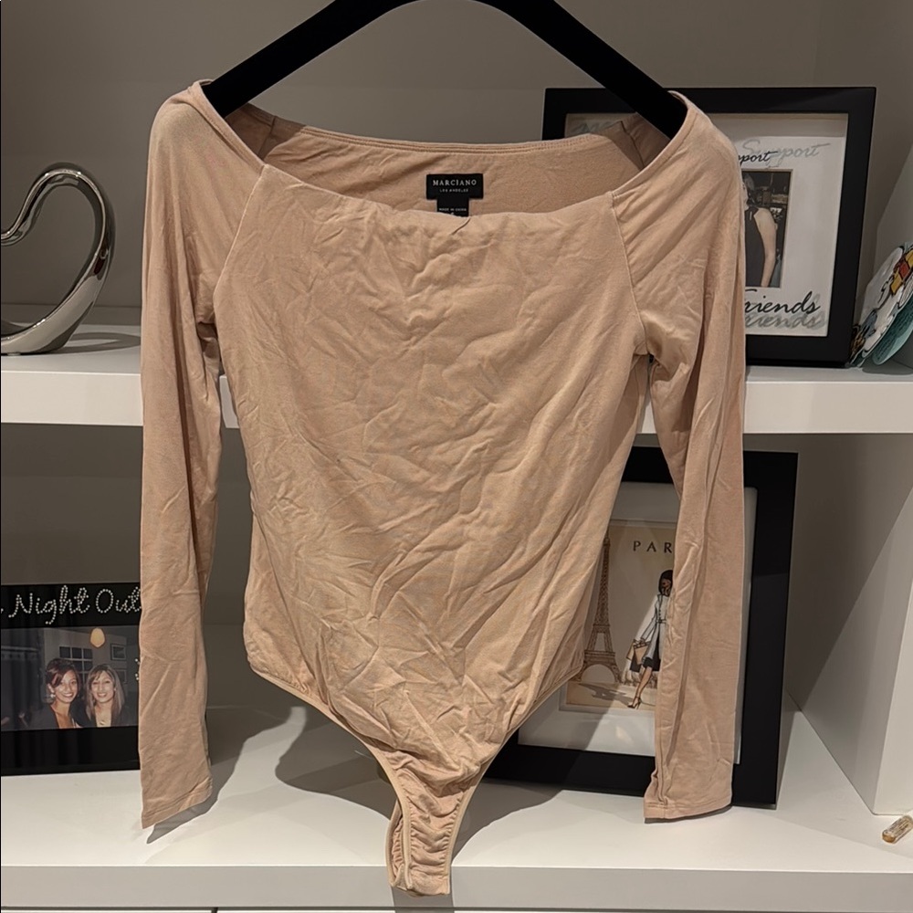 Marciano off the shoulder bodysuit